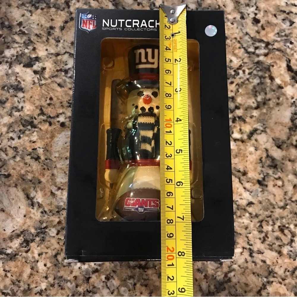 🏈NFL New Giants Snowman Nutcracker